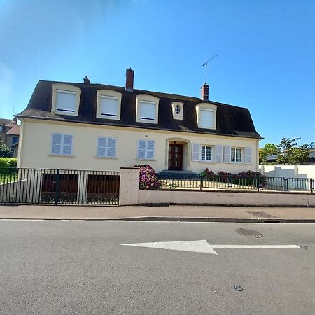 L Escapade Parodienne Paray-le-Monial Exterior photo